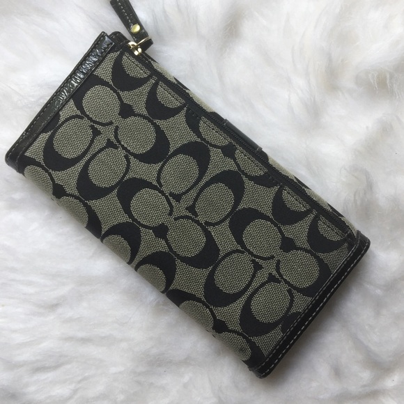 💯Coach Wallet - Picture 3 of 8